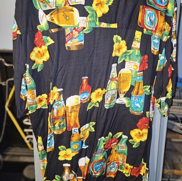 Men's Hawaiian Style button down Tiki Drinks theme - Picture 5 of 5